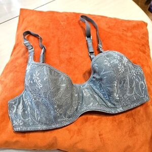 Wonderbra 34B, underwire #7660